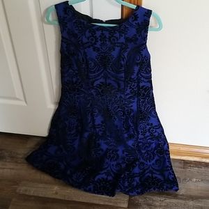 Pleated velvet dress with pockets